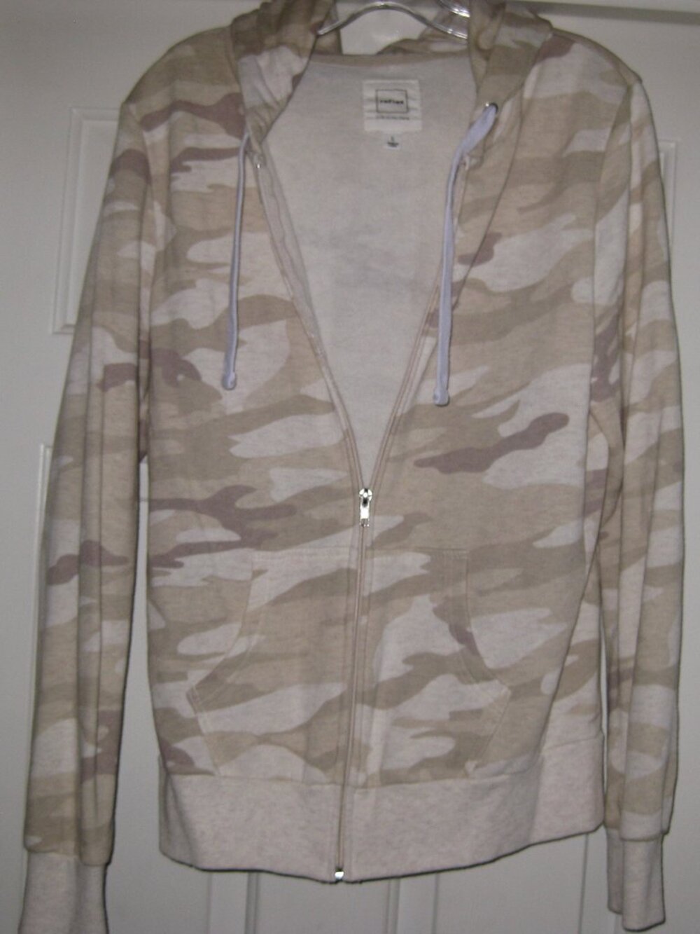 Women's Reflex Tan Camo Front Zip Hoodie Size Large in Excellent Condition